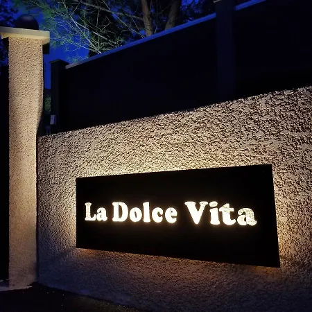 La Dolce - Amerigo Vespucci 招待所 3*